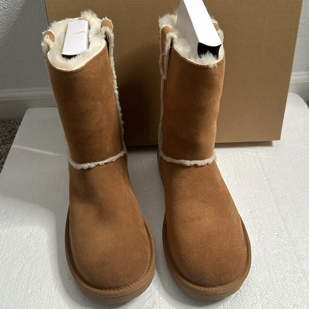 Ugg women classic short spill seam tan brown boot size 10new warm fall winter